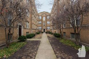 2100 W Ainslie St - Photo 1 of 1