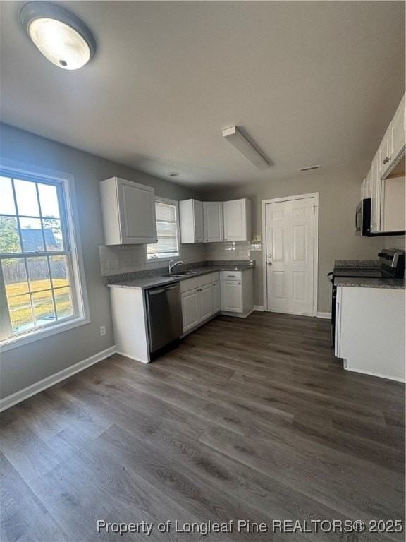 5124 Trophy Ct - Photo 3 of 14