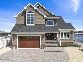 featured image of 1 Pershing Blvd