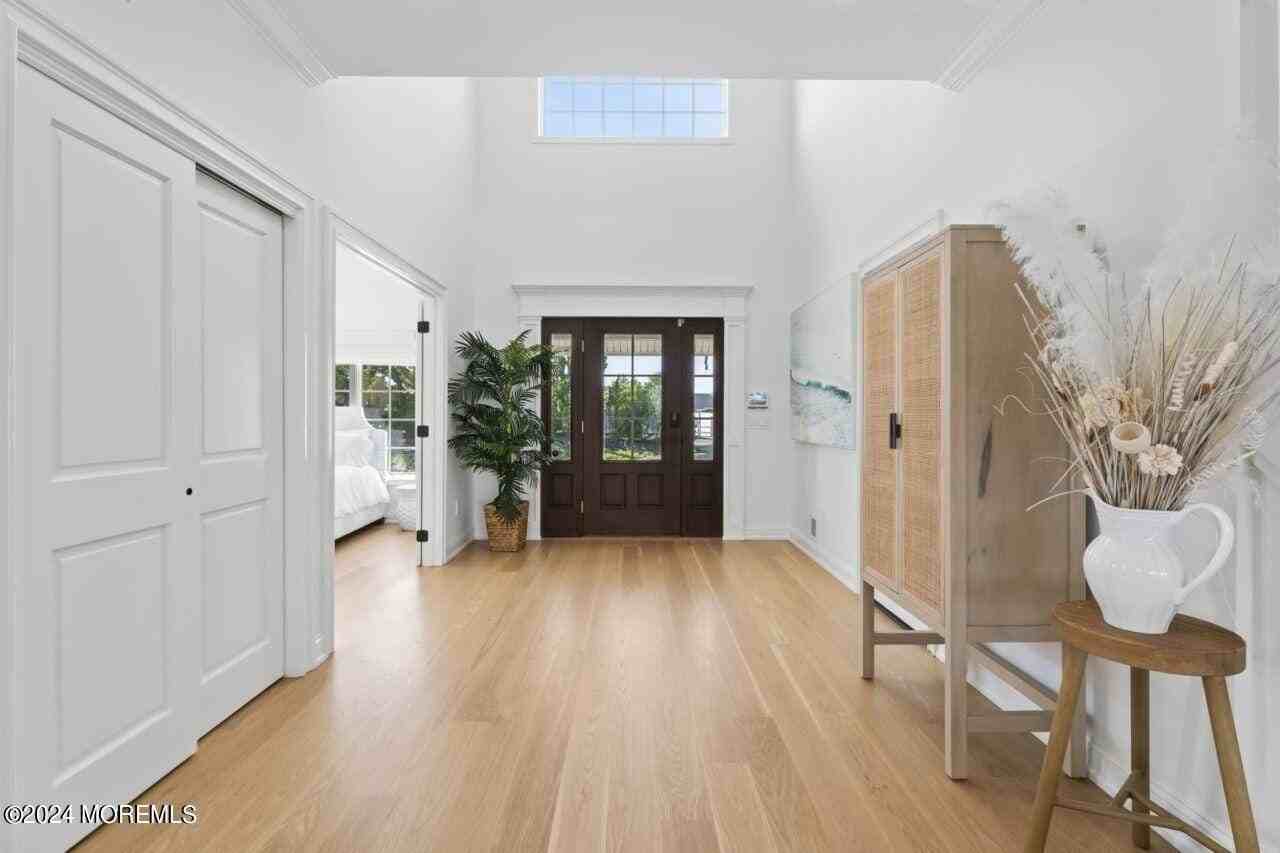 1 Pershing Boulevard - Photo 6 of 50