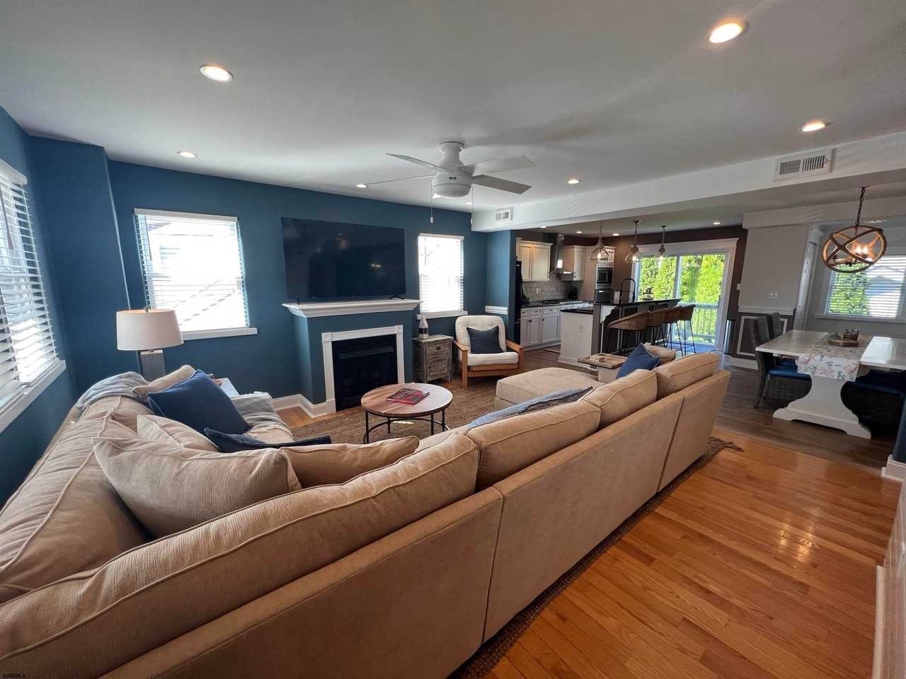 114 N Argyle Ave - Photo 6 of 34