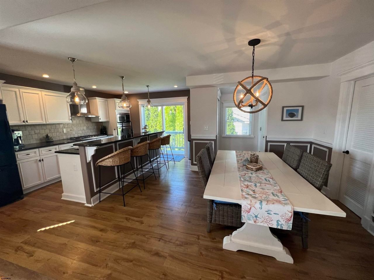 114 N Argyle Ave - Photo 7 of 34