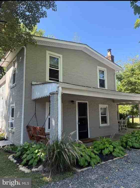 813 River Road - Photo 2 of 31