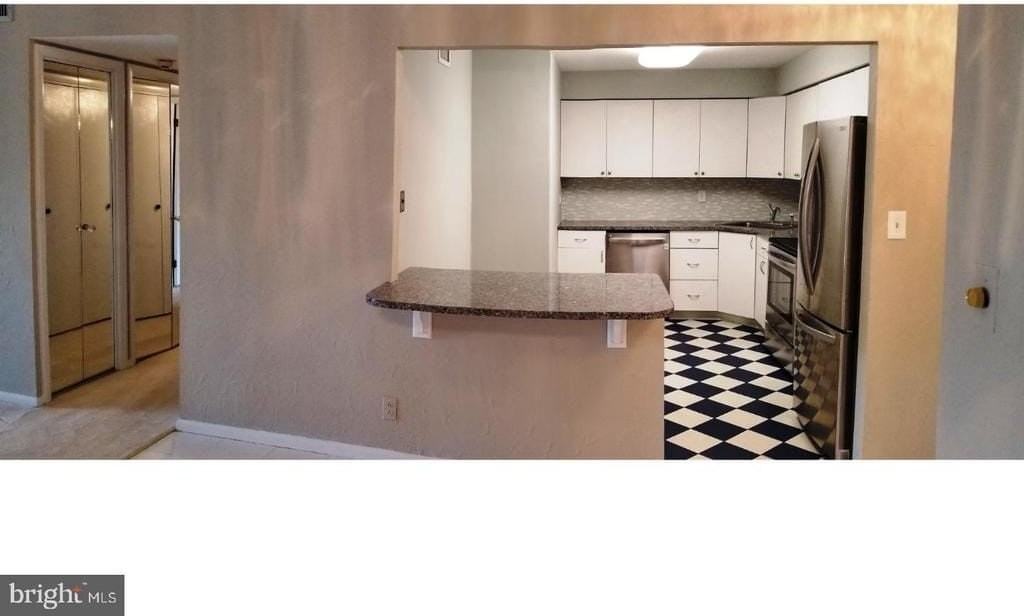 21122 Valley Forge Cir #1122 - Photo 6 of 26