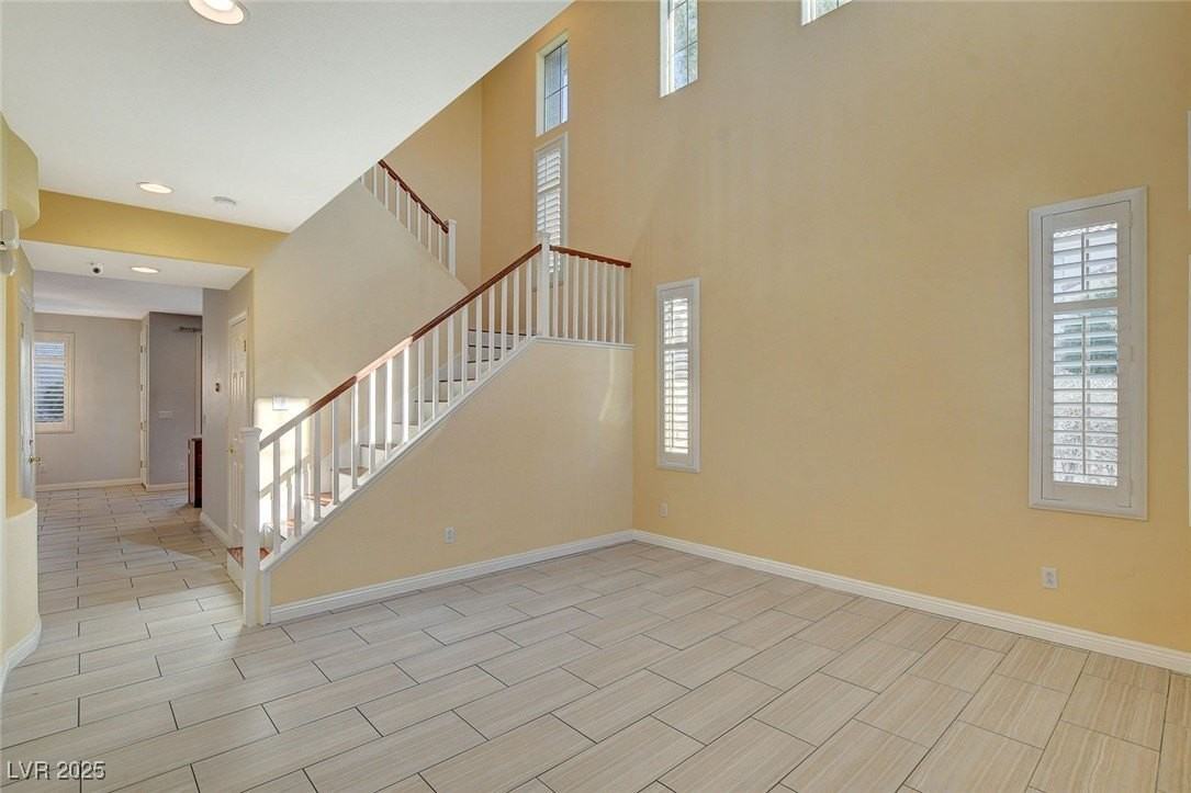 11832 Barcinas Ln - Photo 4 of 50