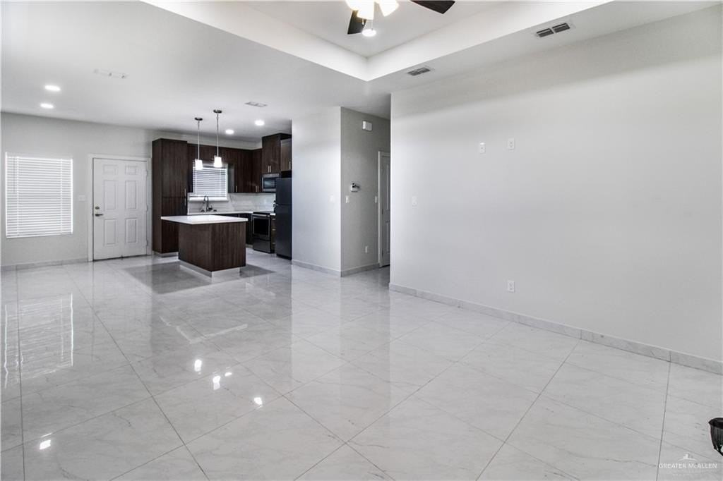 1413 N Inspiration Blvd - Photo 3 of 17