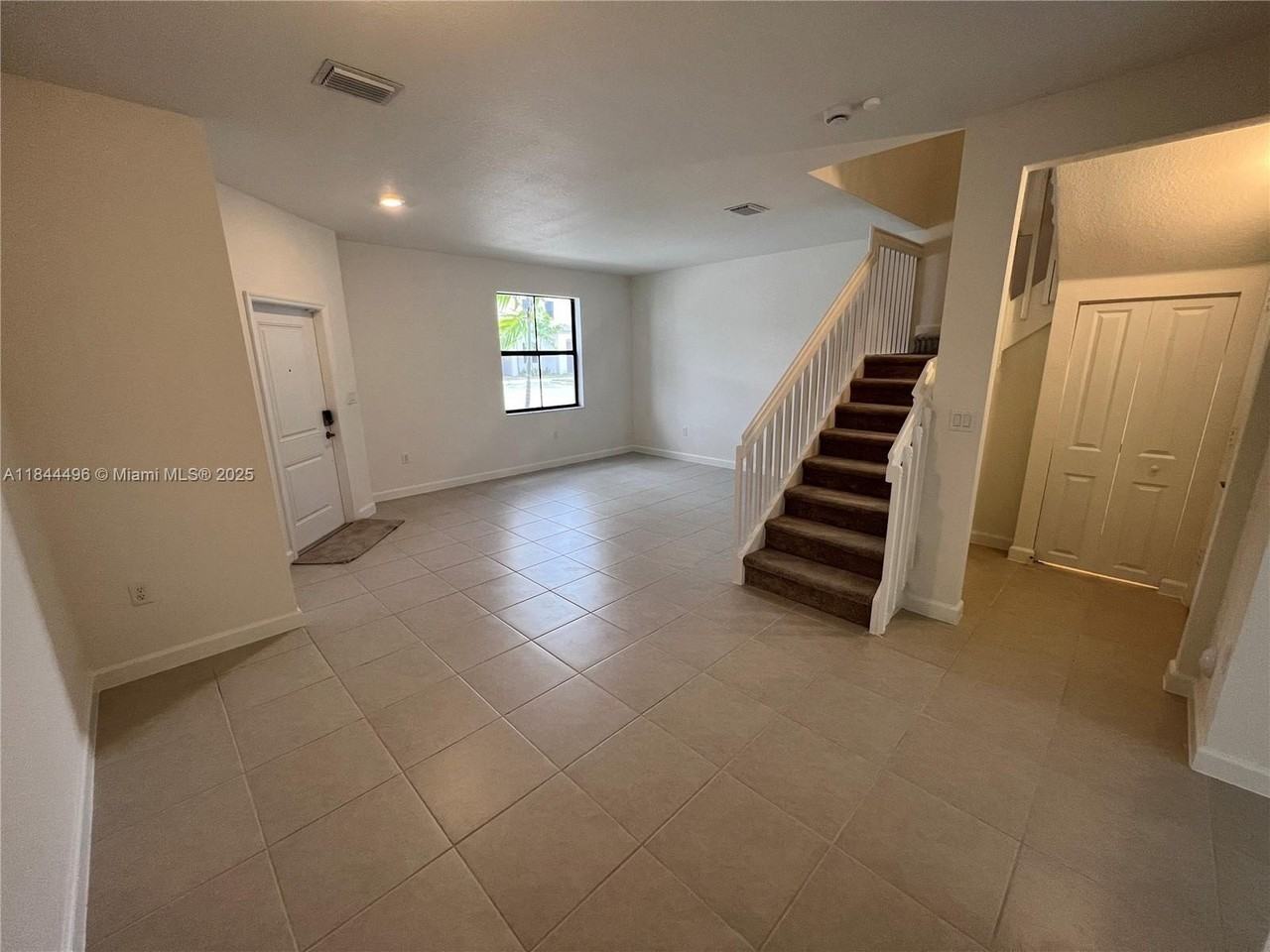 23466 Sw 127th Pl #23466 - Photo 5 of 25