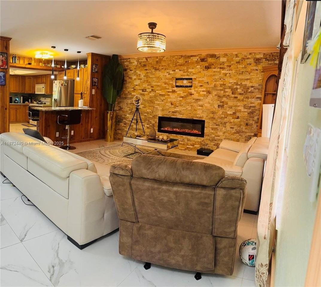 1230 Nw 74th Ave #1230 - Photo 4 of 15