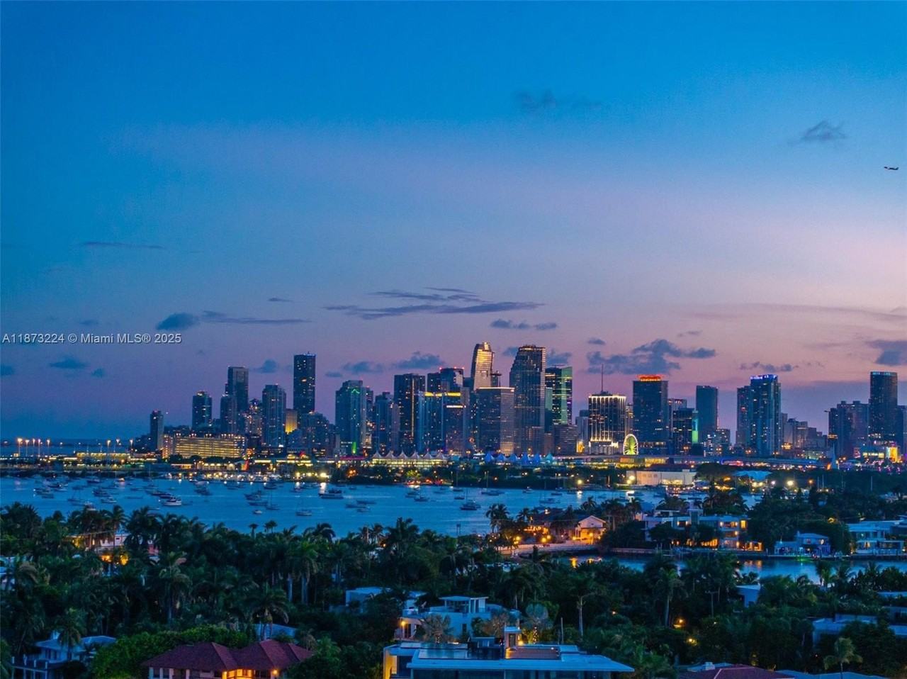 814 W Dilido Dr - Photo 2 of 32