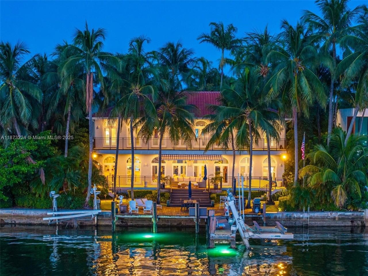 814 W Dilido Dr - Photo 3 of 32