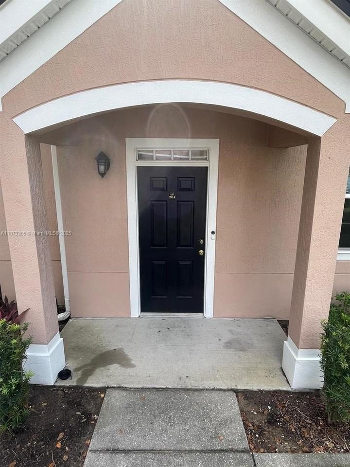 3391 Parkchester Square Blvd #204 - Photo 2 of 27