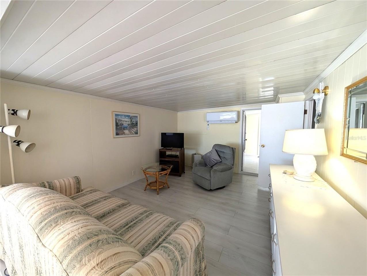 1702 Olympia Fields St - Photo 2 of 16