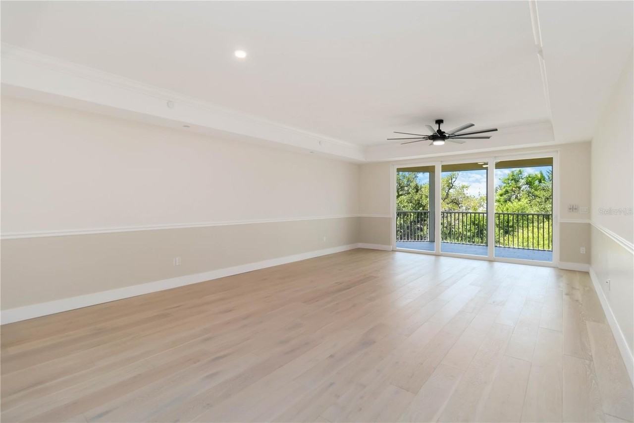 280 Hidden Bay Dr #202 - Photo 6 of 31