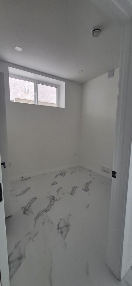 1044A Dumas Ave - Photo 4 of 11