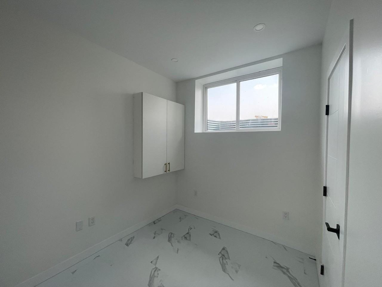 1044A Dumas Ave - Photo 7 of 11
