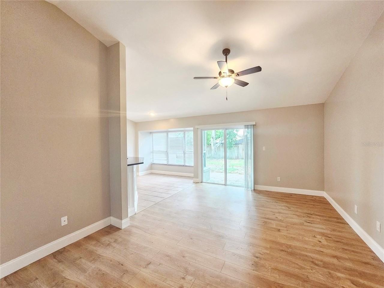 8935 Esguerra Ln - Photo 2 of 24