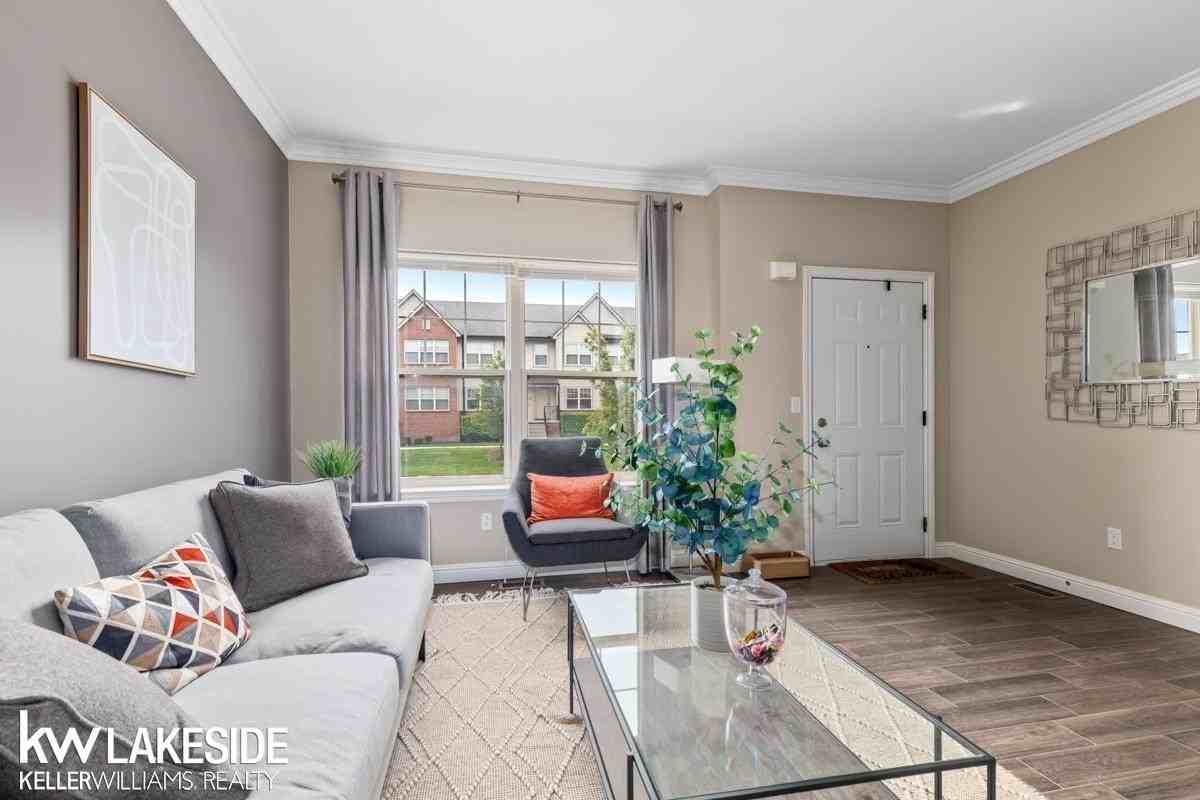 11650 Weingartz W - Photo 2 of 28