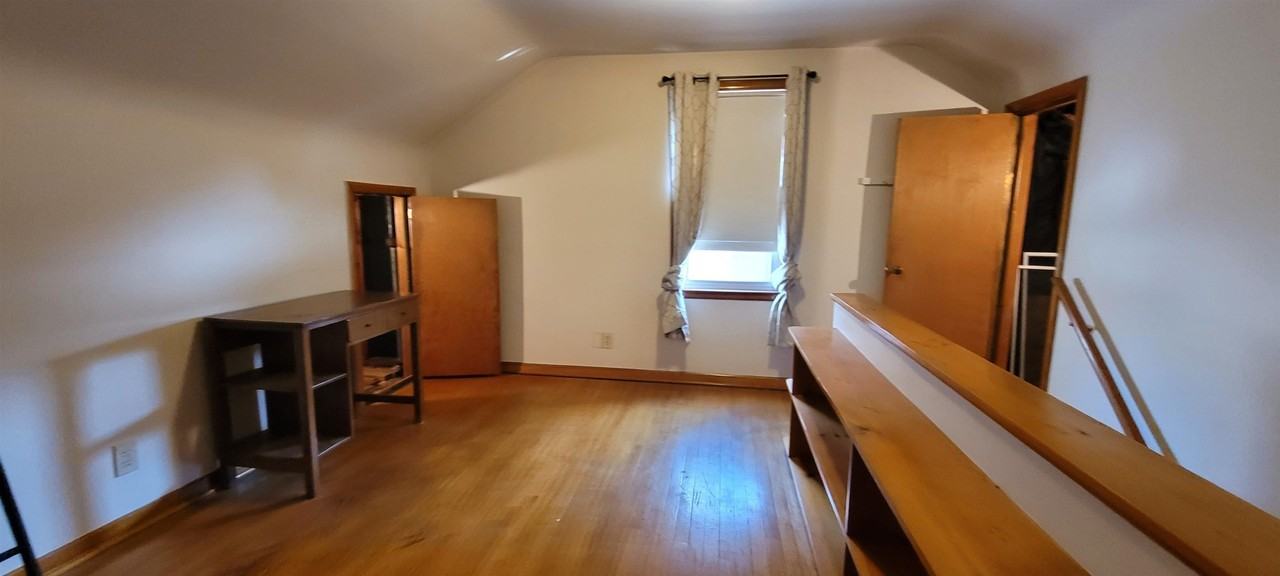 20506 Lochmoor St - Photo 4 of 22