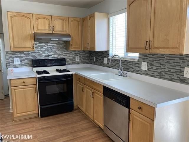 26450 Nanton St - Photo 2 of 8