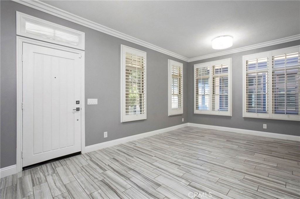 2682 Bungalow Pl - Photo 7 of 42