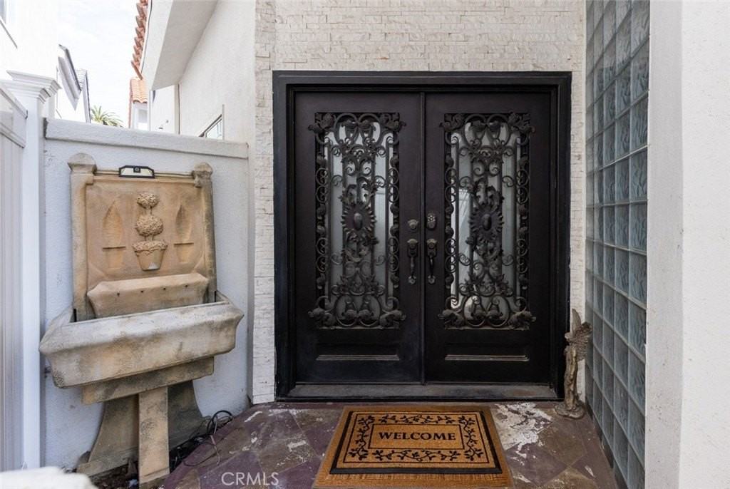 415 8th St - Photo 5 of 28