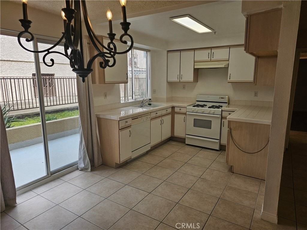 10290 Tujunga Canyon Blvd #103 - Photo 5 of 11