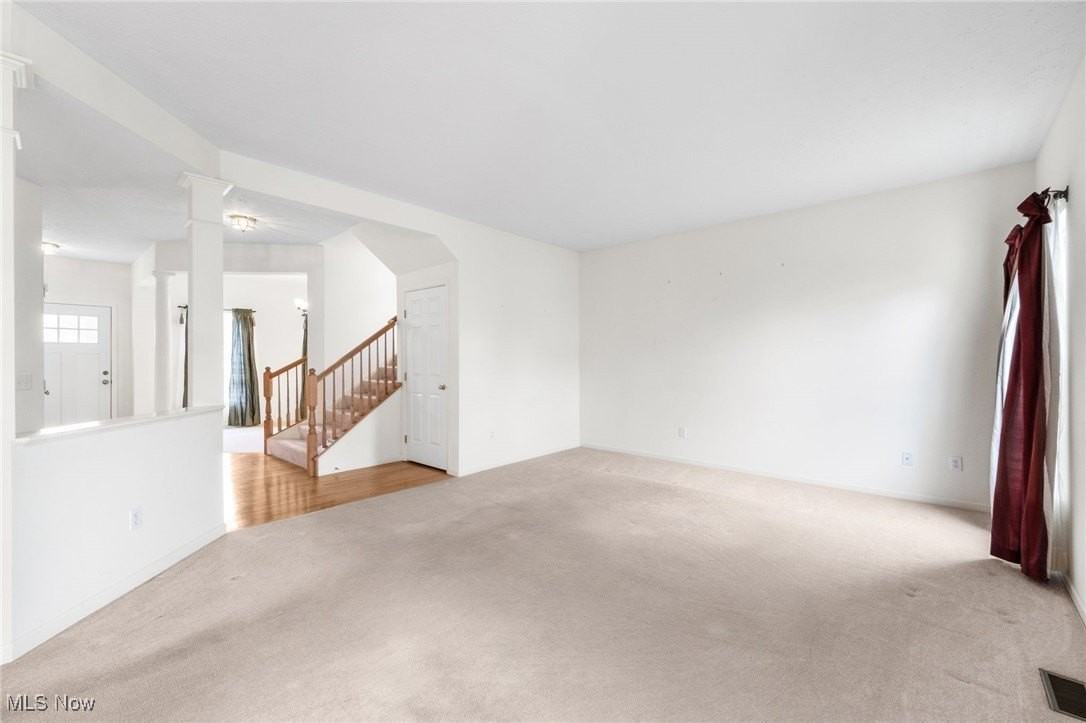 126 Granite Court - Photo 3 of 24