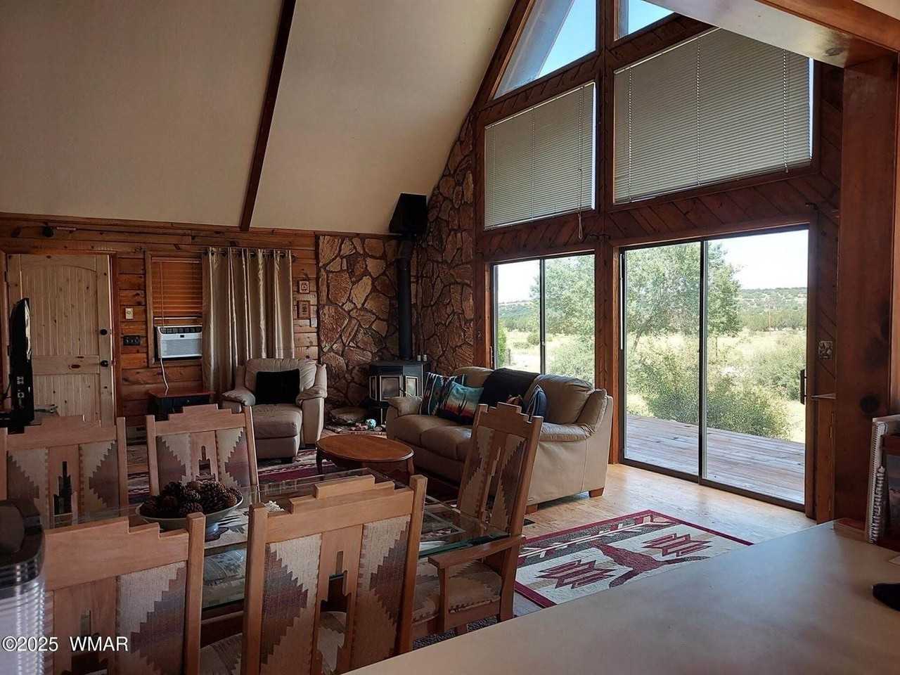 1949 Norton Pl - Photo 4 of 22