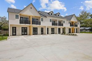 featured image of 1510 Kaliste Saloom Rd #305