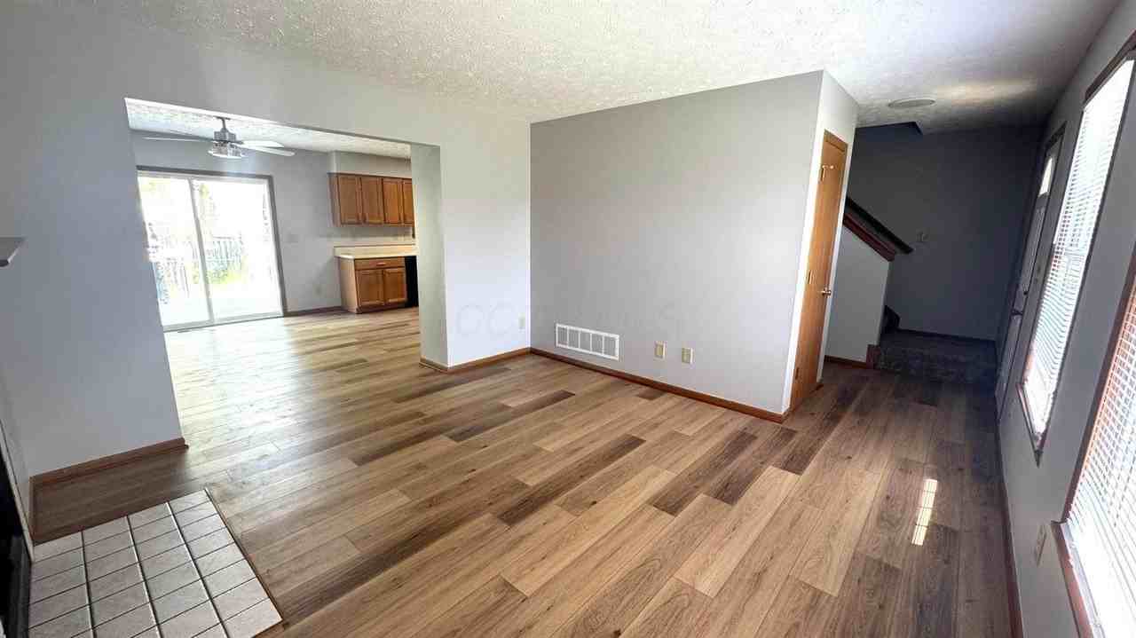 4348 Shady Meadows Dr - Photo 3 of 18