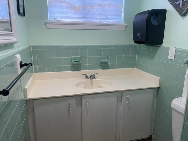 5801 Albany Ct - Photo 5 of 19