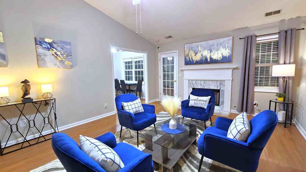 Pagoda Trce - Photo 2 of 21