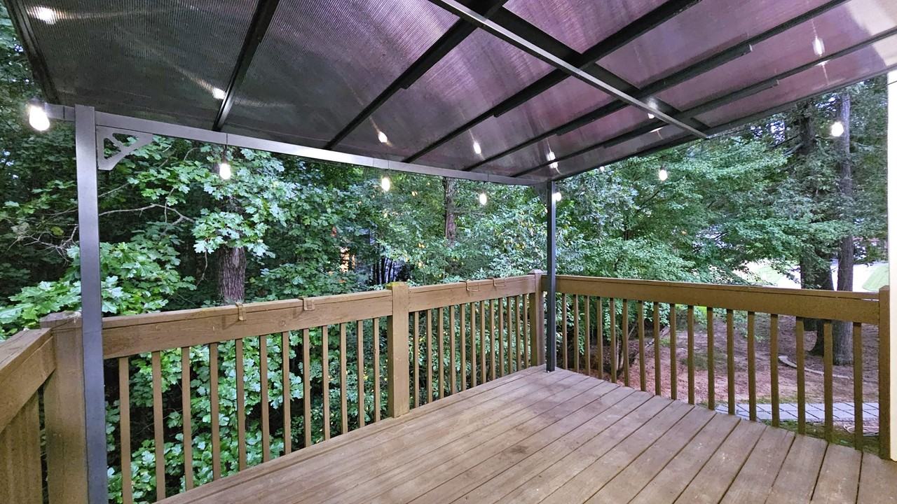 Pagoda Trce - Photo 7 of 21