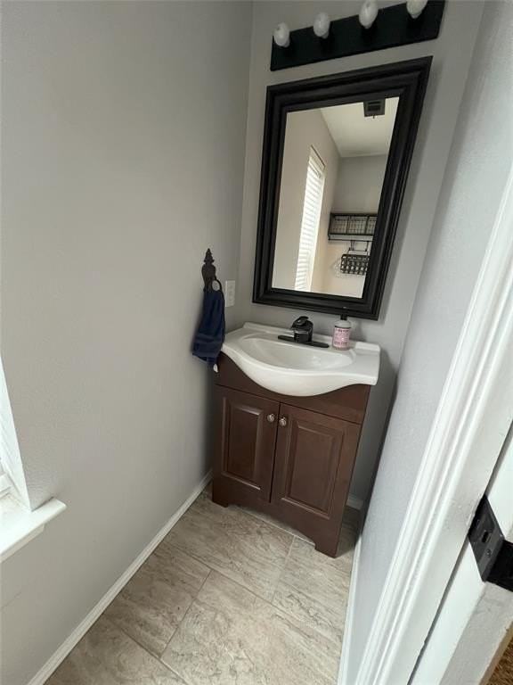 2507 Plumgrove Cir - Photo 4 of 16