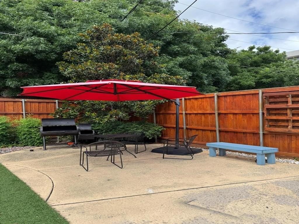 4335 Cedar Springs Rd #116 - Photo 5 of 11