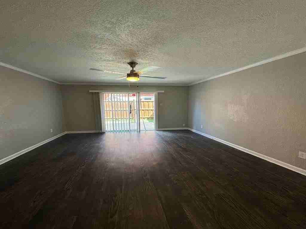 4335 Cedar Springs Rd #116 - Photo 7 of 11