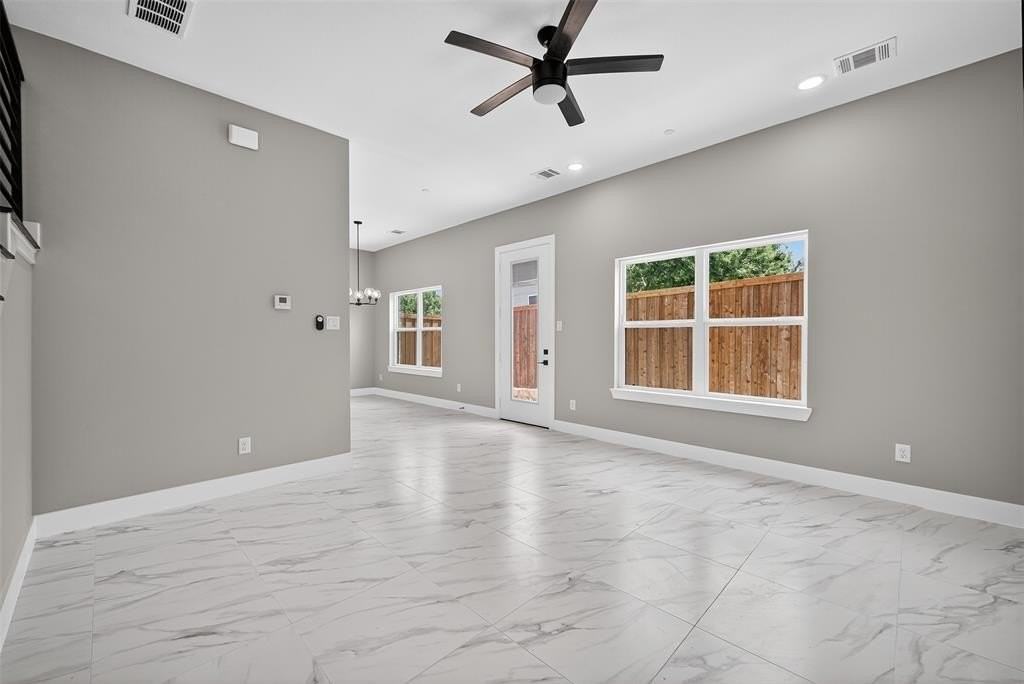 2362 Usmen Dr - Photo 3 of 33