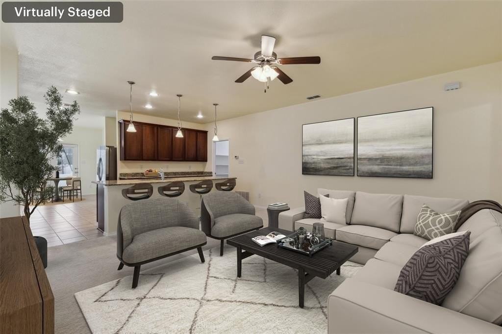 1025 Marietta Ln - Photo 5 of 30