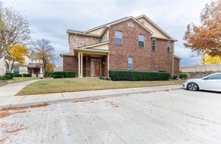 2212 Canterbury Park Dr - Photo 1 of 1