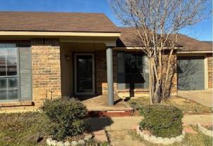 6971 Newberry Ct W - Photo 1 of 1