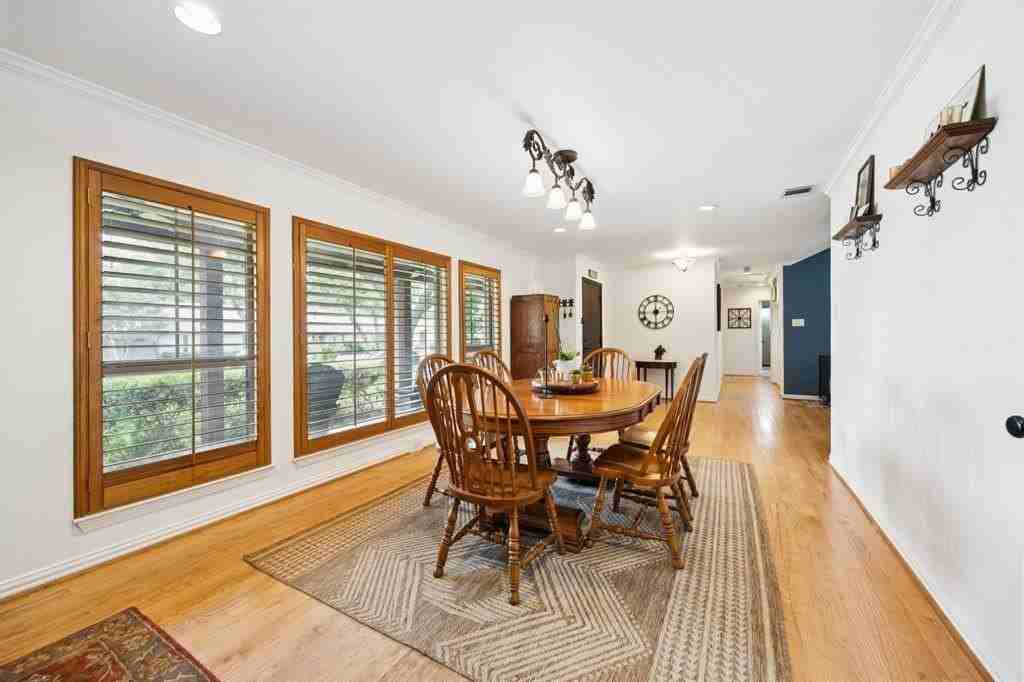 9819 Edgecove Dr - Photo 6 of 26