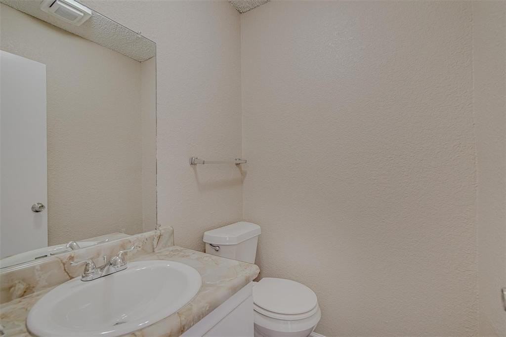 836 Northwest Summercrest Boulevard #B - Photo 4 of 21