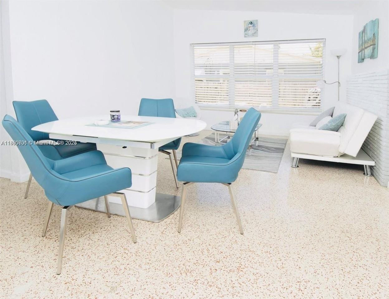 1236 Ne 109th St #1 - Photo 3 of 8