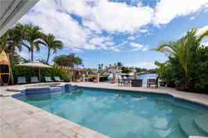 featured image of 2711 Boone Dr