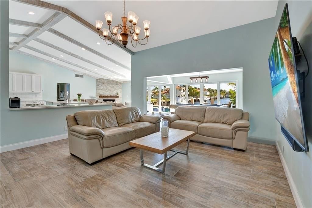 2711 Boone Dr - Photo 6 of 35