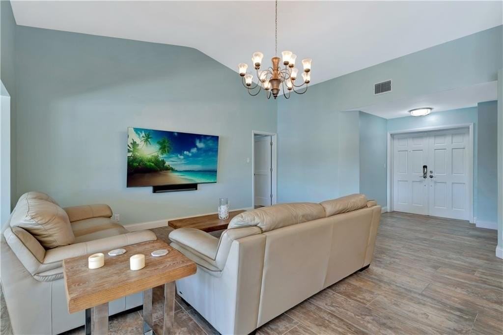 2711 Boone Dr - Photo 7 of 35