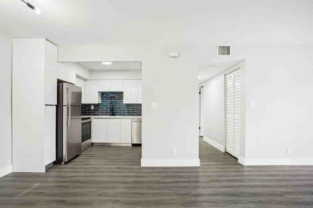 3210 Nw 84th Ave #124 - Photo 3 of 9