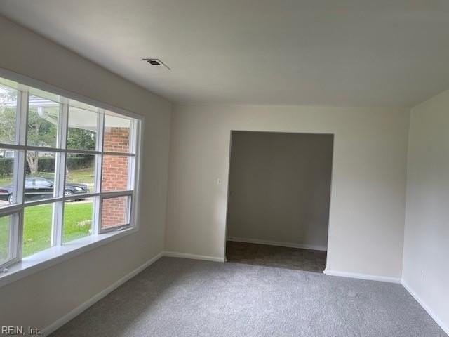 3616 Kingdom Ct - Photo 5 of 10