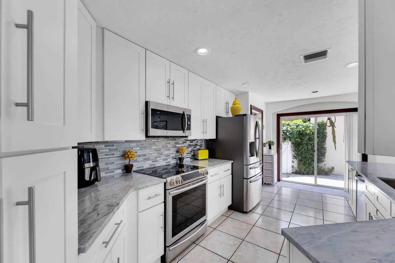 6362 Brava Way - Photo 7 of 50