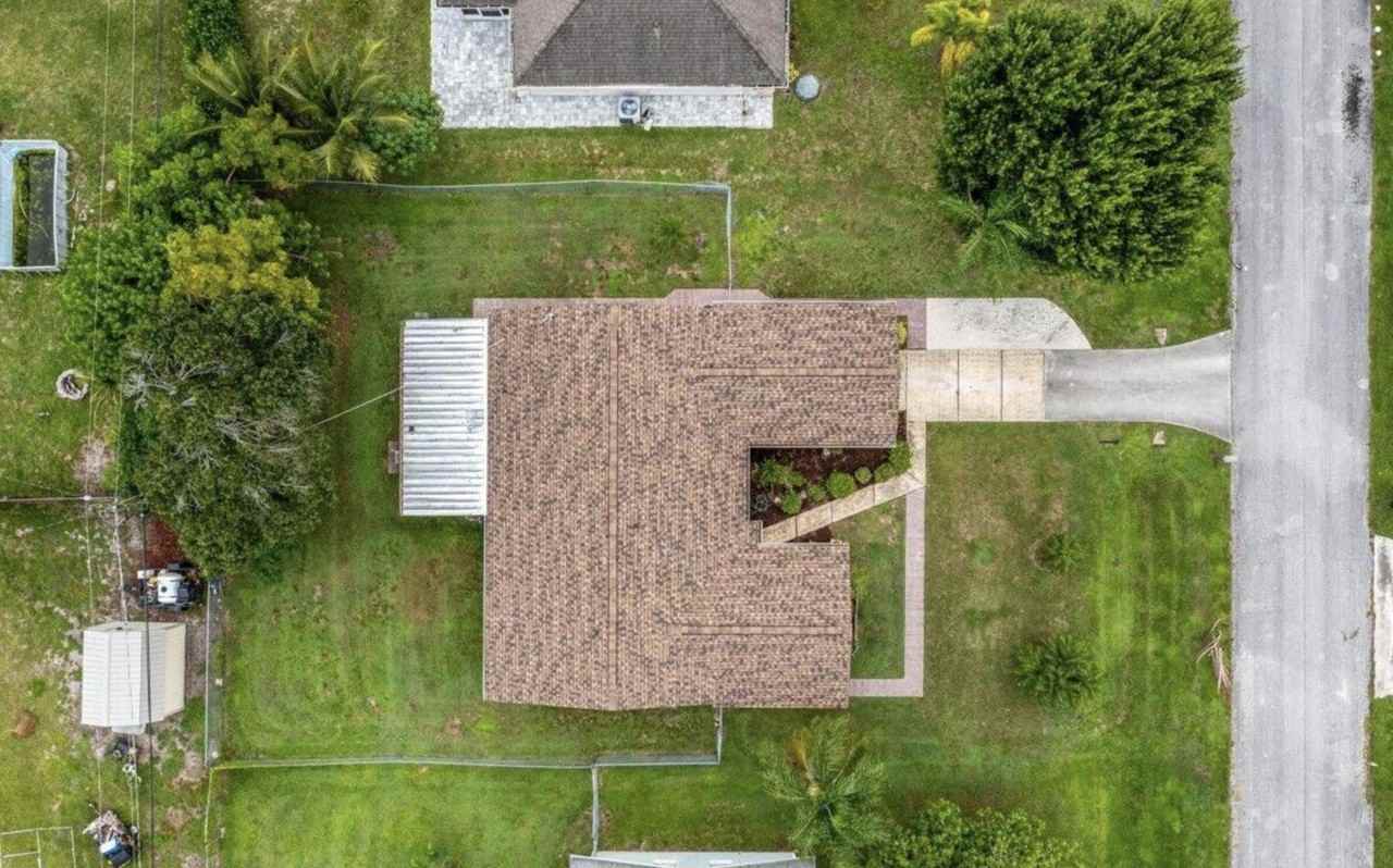 357 Nw Hogan St - Photo 6 of 6